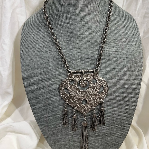 Silver Plated BoHo Necklace A Statement Piece Sure to Bring Great Compliments. - Picture 8 of 8